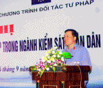 Đ/c Nguyễn Hòa Bình, Ủy viên Trung ương Đảng, Viện trưởng Viện kiểm sát nhân dân tối cao phát biểu khai mạc Hội nghị