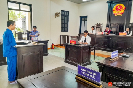 Viện kiểm sát nhân dân huyện Phú Vang tổ chức phiên tòa rút kinh nghiệm