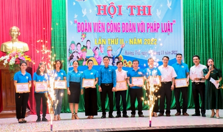Công đoàn Viện kiểm sát nhân dân thị xã Hương Trà đạt giải tại Hội thi Đoàn viên công đoàn với pháp luật năm 2022