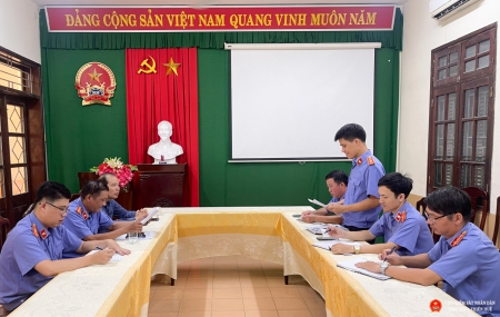 Viện kiểm sát nhân dân huyện Phú Lộc tổ chức phiên tòa rút kinh nghiệm án kinh doanh thương mại