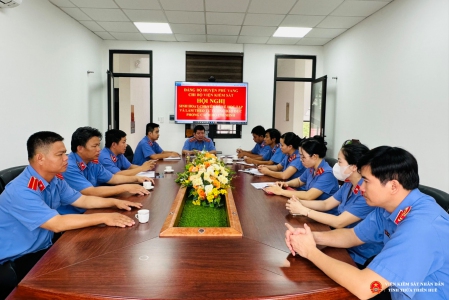 Chi bộ Viện kiểm sát nhân dân huyện Phú Vang sinh hoạt chuyên đề