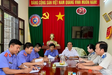 Kiểm sát trực tiếp Chi cục thi hành án dân sự huyện Phú Vang