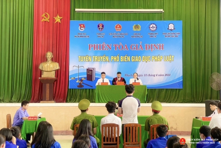 Viện kiểm sát nhân dân huyện Phú Lộc phối hợp tổ chức các Phiên tòa giả định tuyên truyền, giáo dục pháp luật.