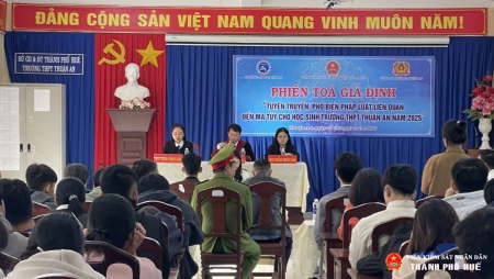 Viện kiểm sát nhân dân khu vực 1 phối hợp tổ chức phiên tòa giả định, tuyên truyền, phổ biến, giáo dục pháp luật cho đoàn viên, học sinh