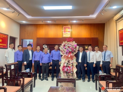 Viện kiểm sát nhân dân thành phố Huế thăm, tri ân đội ngũ y bác sĩ Bệnh viện Trung ương Huế nhân ngày Thầy thuốc Việt Nam