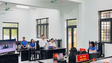 Toàn cảnh phiên tòa