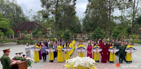 Phụ nữ Viện kiểm sát nhân dân thành phố Huế tham gia giao lưu chào mừng Ngày Quốc tế Phụ nữ 8/3