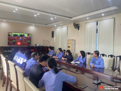 Chi bộ Văn phòng tổ chức theo dõi phiên khai mạc Đại hội đại biểu toàn quốc lần thứ XIV của Đảng