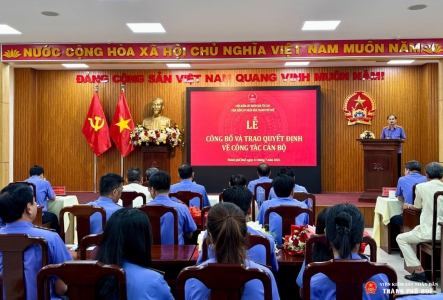 VKSND thành phố Huế tổ chức lễ công bố và trao quyết định bổ nhiệm các chức vụ lãnh đạo, quản lý