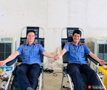 Lan tỏa nghĩa cử cao đẹp từ giọt máu nghĩa tình của công chức, đảng viên VKSND thành phố Huế