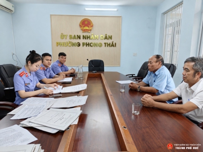 Đoàn công tác làm việc trực tiếp với các Tổ trưởng TDP và Cán bộ địa chính, tư pháp UBND phường Phong Thái