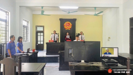 Toàn cảnh phiên tòa