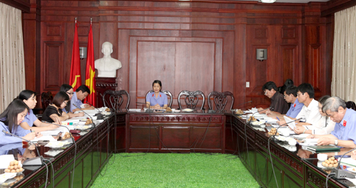 Đồng chí Nguyễn Thị Thủy Khiêm, Phó Viện trưởng Viện kiểm sát nhân dân tối cao chủ trì phiên họp