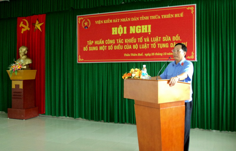 Đồng chí Trần Nhơn Vượng – Phó Viện trưởng Viện KSND tỉnh Thừa Thiên Huế kết luận Hội nghị