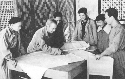 Chủ tịch Hồ Chí Minh họp với Thường vụ Trung ương Đảng quyết định mở Chiến dịch Biên Giới (1950)