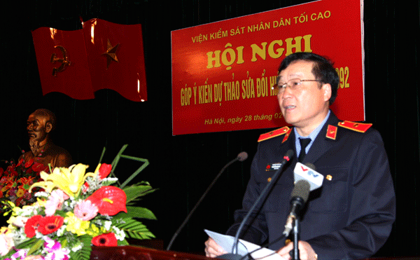 Đồng chí Nguyễn Hòa Bình, Ủy viên Trung ương Đảng, Viện trưởng Viện kiểm sát nhân dân tối cao phát biểu khai mạc hội nghị