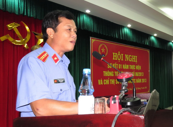 Đồng chí Trần Đại Quang – Tỉnh ủy viên, Viện trưởng VKSND tỉnh Thừa Thiên Huế phát biểu chỉ đạo hội nghị