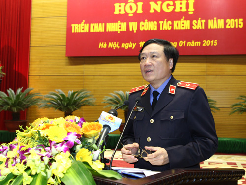Đồng chí Nguyễn Hòa Bình, Ủy viên Trung ương Đảng,Viện trưởng VKSNDTC kết luận Hội nghị