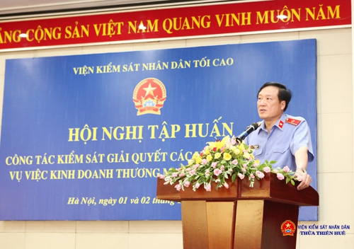 Viện trưởng VKSNDTC Nguyễn Hòa Bình phát biểu khai mạc Hội nghị