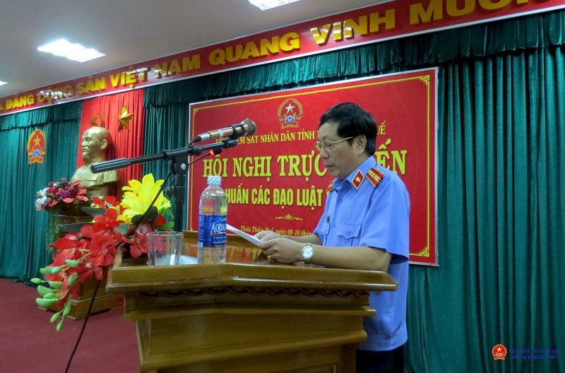 Đồng chí Trần Nhơn Vượng - Phó Viện trưởng VKSND tỉnh phát biểu khai mạc Hội nghị