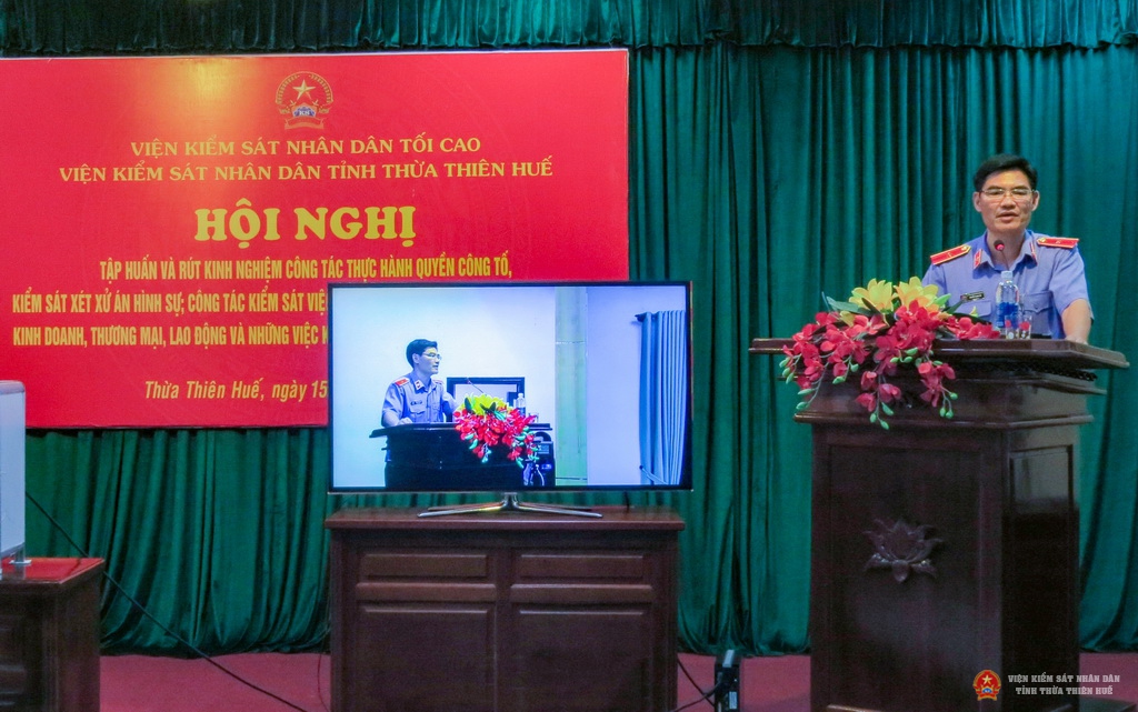 Đồng chí Nguyễn Thanh Hải-Bí thư Ban Cán sự Đảng, Viện trưởng Viện kiểm sát nhân dân tỉnh Thừa Thiên Huế phát biểu kết luận Hội nghị.