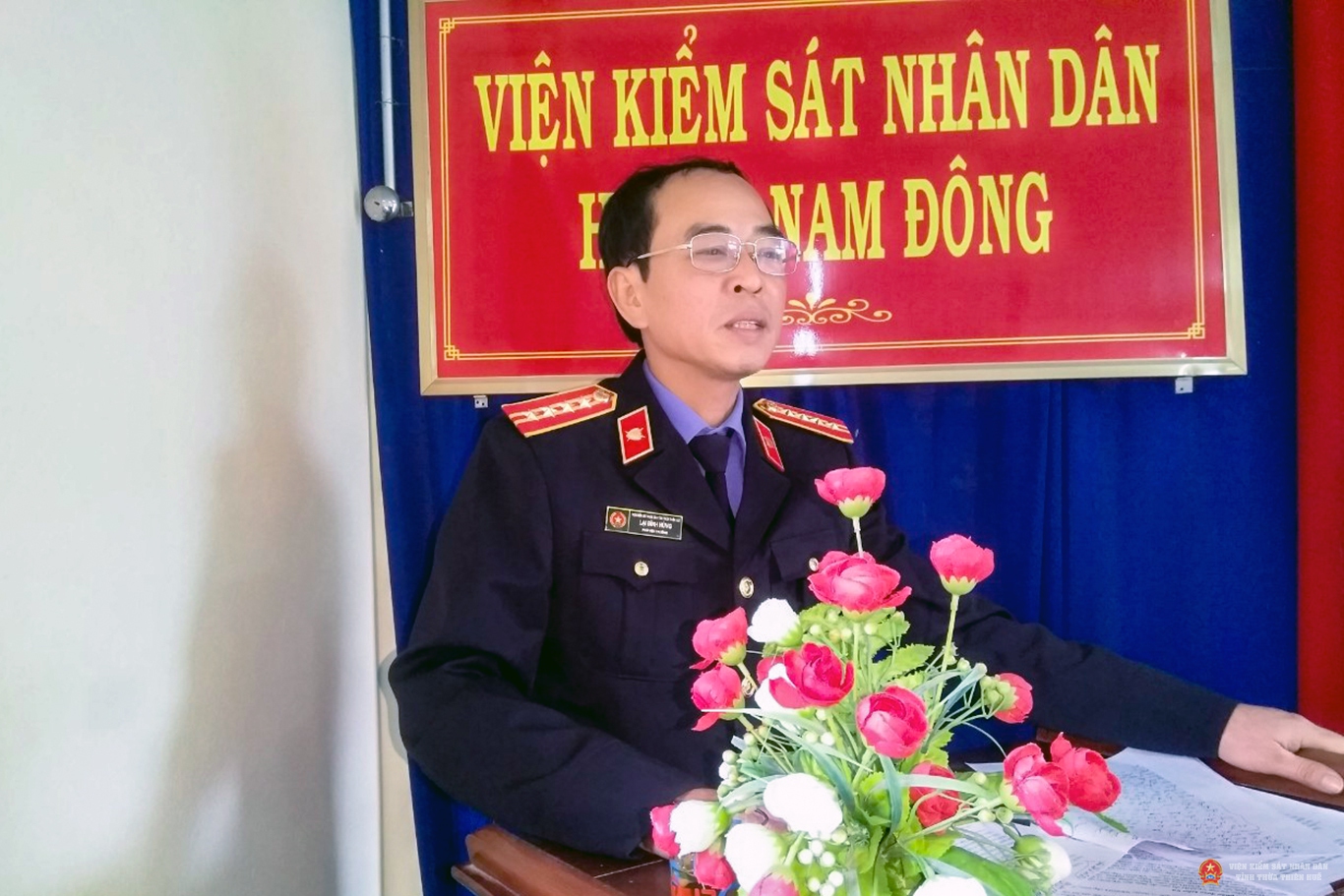 Đồng chí Lại Đình Hùng - Phó Viện trưởng VKSND tỉnh Thừa Thiên Huế phát biểu chỉ đạo tại Hội nghị