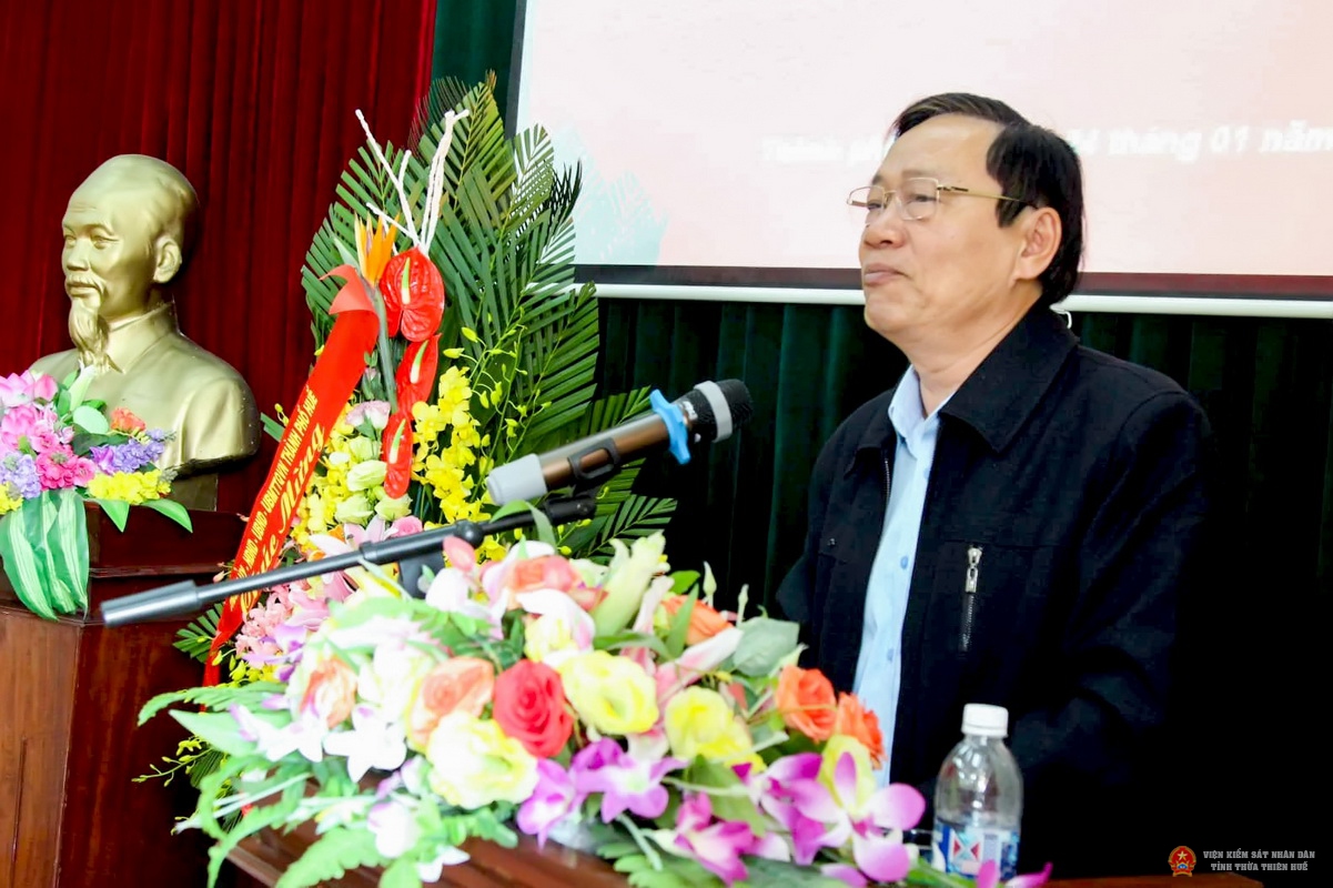 Đồng chí Huỳnh Cư – Ủy viên Ban Thường vụ Tỉnh ủy – Bí thư Thành ủy – Chủ tịch HĐND thành phố Huế phát biểu chỉ đạo Hội nghị
