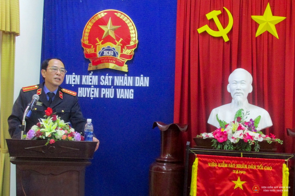 Đ/c Lại Đình Hùng – Phó Viện trưởng VKSND tỉnh phát biểu chỉ đạo Hội nghị