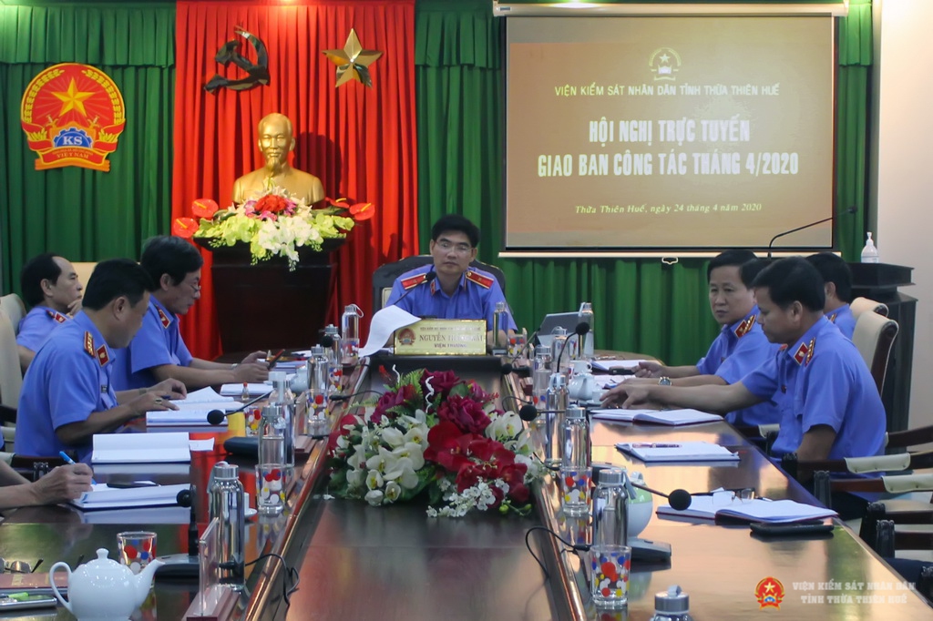 Đồng chí Nguyễn Thanh Hải, Viện trưởng VKSND tỉnh Thừa Thiên Huế chủ trì hội nghị tại điểm cầu chính.