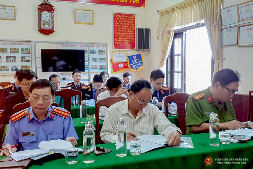Các đại biểu tham dự Hội nghị triển khai công tác của VKSND huyện Quảng Điền