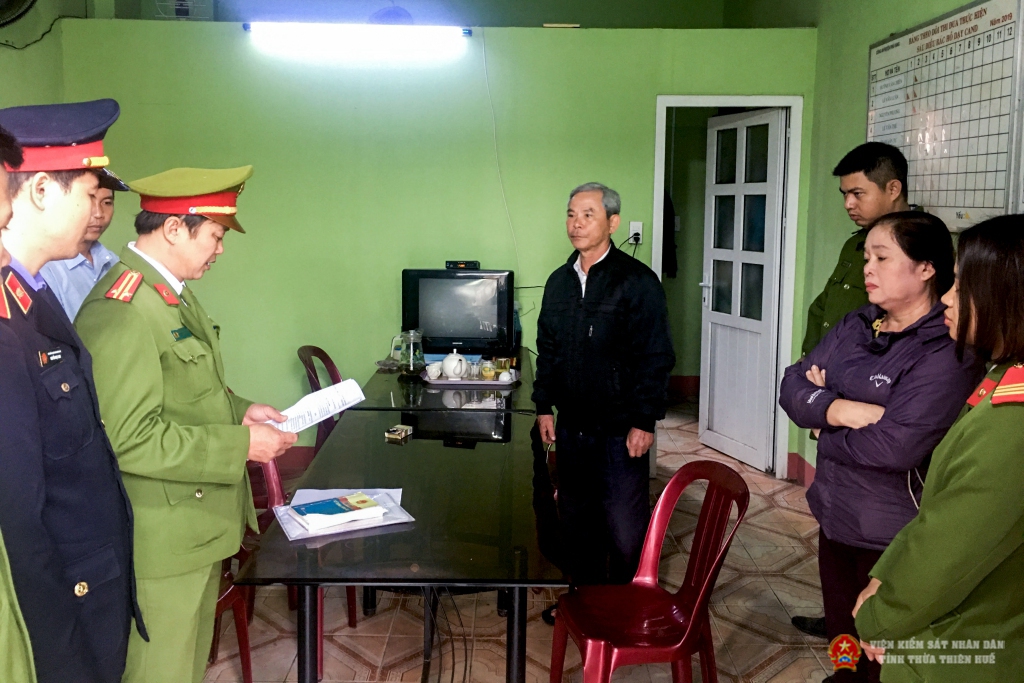 Công bố Lệnh bắt tạm giam Huỳnh Thị Thuận