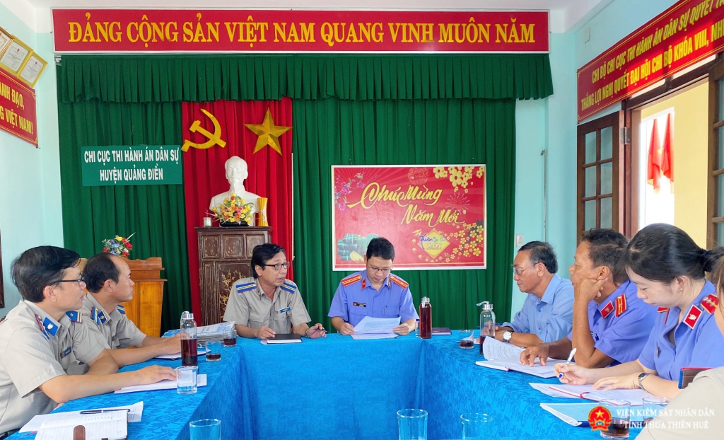 Kiểm sát trực tiếp tại Chi cục Thi hành án dân sự huyện Quảng Điền