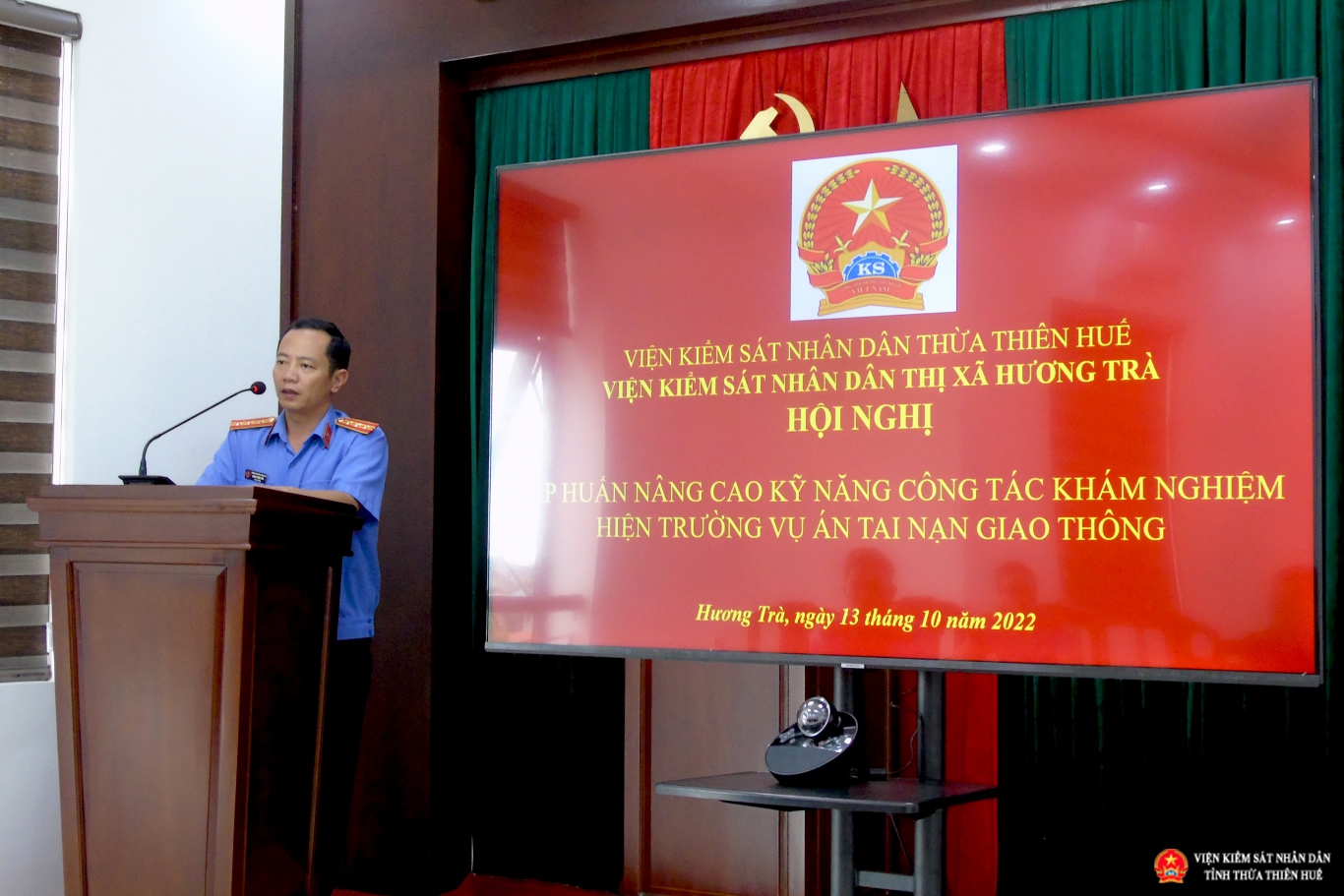 Đồng chí Hoàng Phương Thảo – Viện trưởng VKSND thị xã Hương Trà phát biểu khai mạc