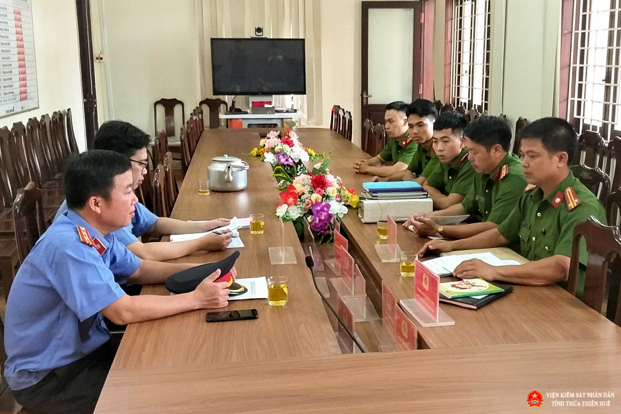 Phú Lộc: trực tiếp kiểm sát việc tạm giữ, tạm giam và thi hành án phạt tù tại Nhà tạm giữ Công an huyện