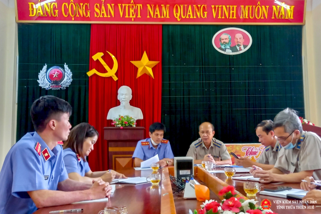 VKSND huyện Phong Điền trực tiếp kiểm sát hoạt động thi hành án dân sự 
