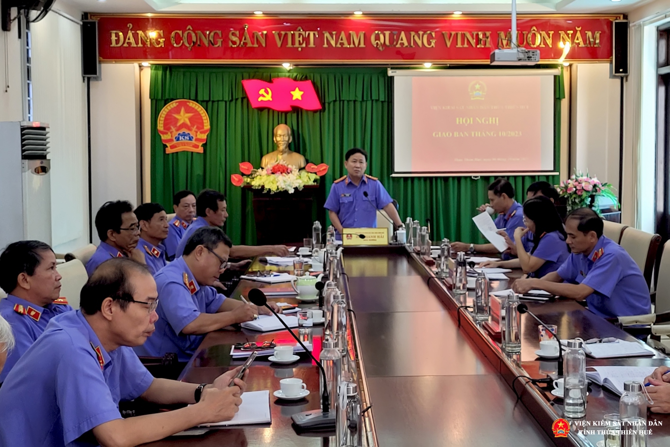 Đồng chí Viện trưởng Hồ Thanh Hải kết luận Hội nghị