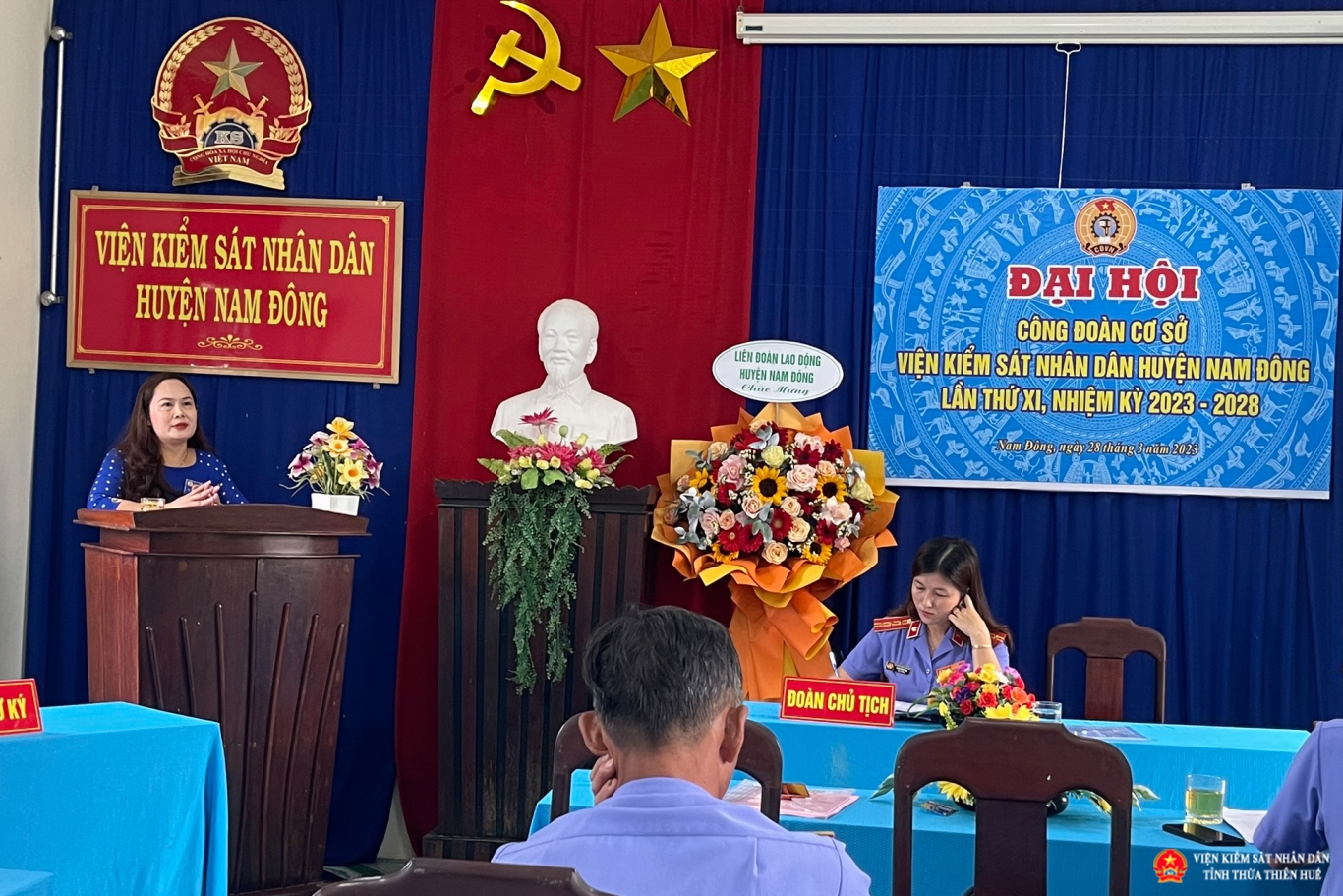 Đ/c Huỳnh Thị Thanh Tân – Chủ tịch Công đoàn huyện Nam Đông phát biểu chỉ đạo