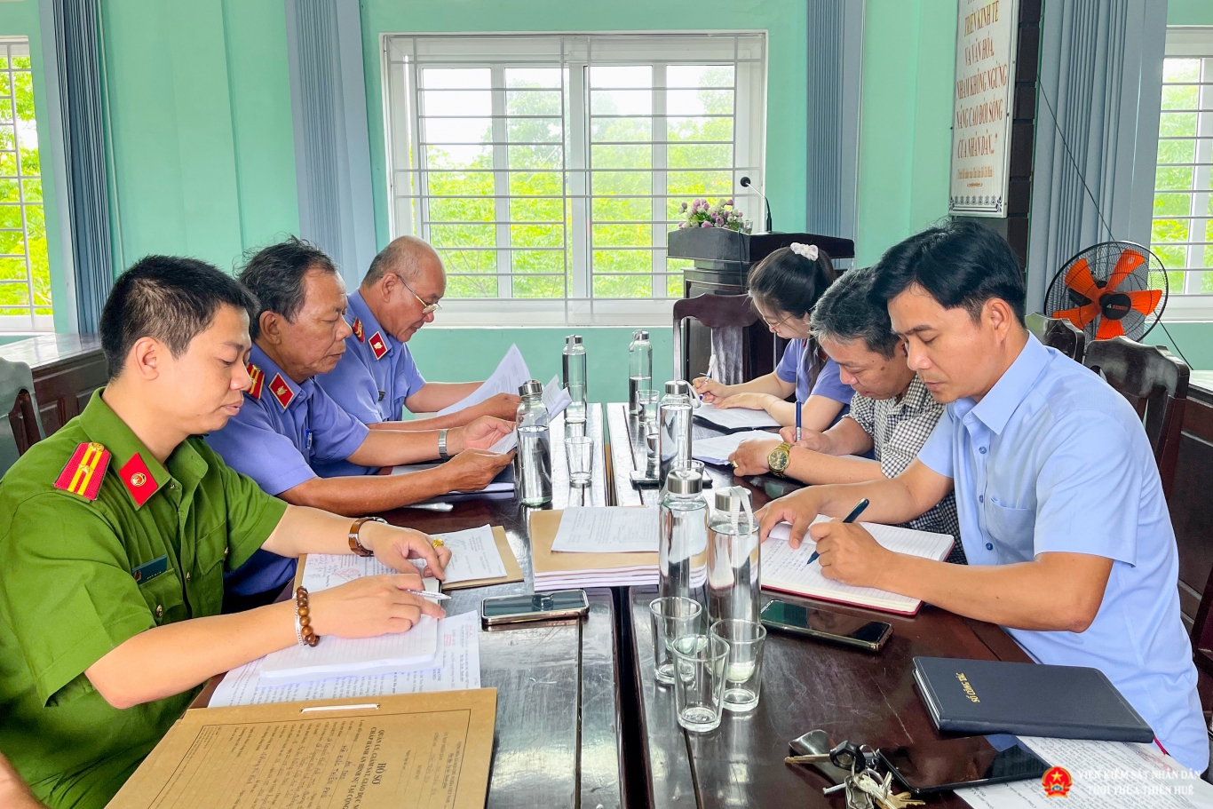 Viện kiểm sát nhân dân huyện Quảng Điền trực tiếp kiểm sát công tác thi hành án hình sự tại UBND cấp xã.