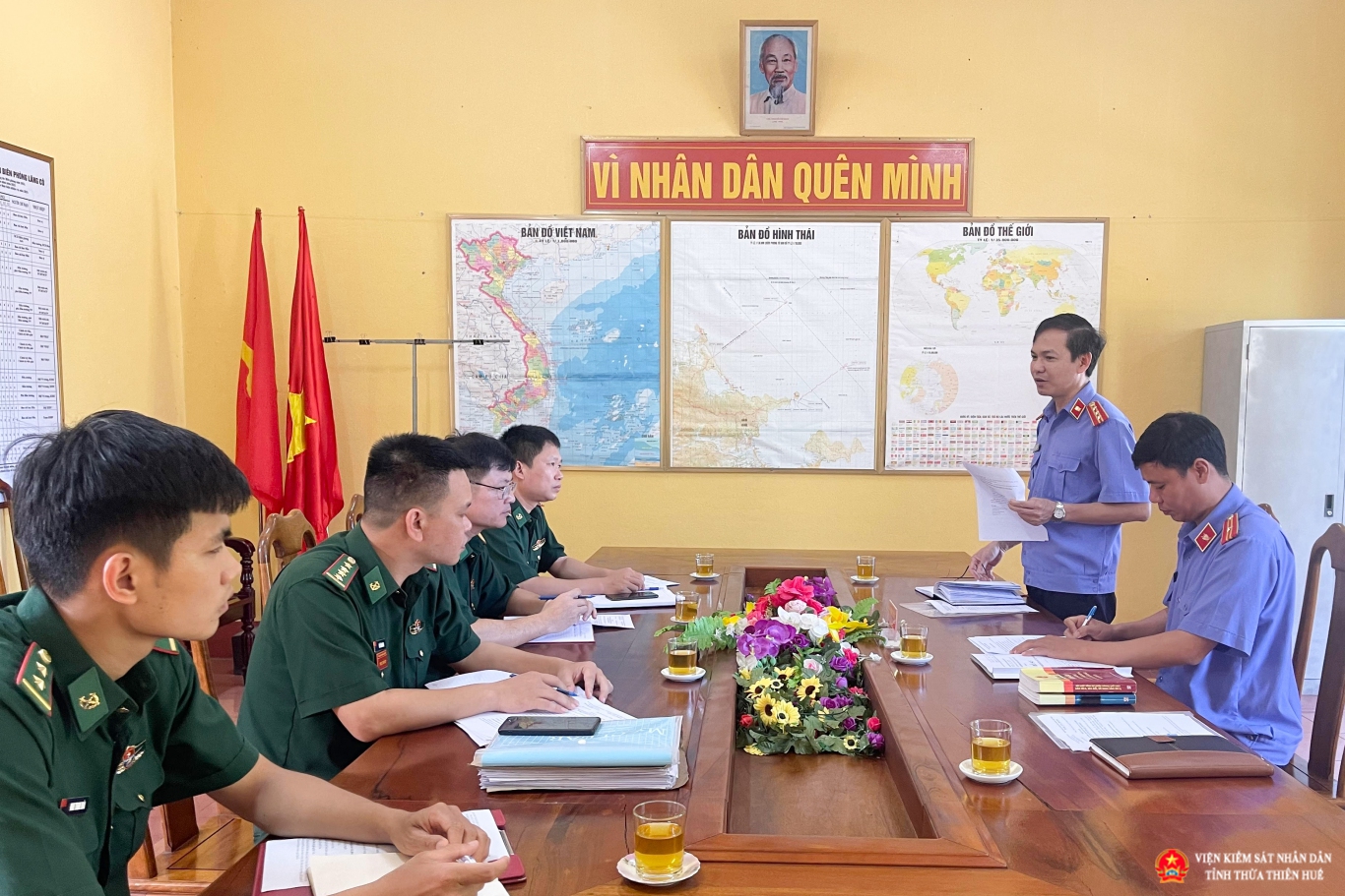 Đồng chí Phan Lộc Linh - Viện trưởng VKSND huyện Phú Lộc công bố Quyết định, Kế hoạch trực tiếp kiểm sát
