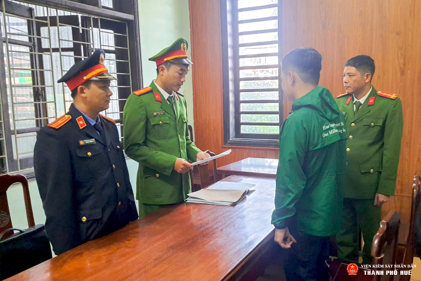 Hương Trà: Phê chuẩn quyết định khởi tố bị can, lệnh bắt bị can để tạm giam về hành vi “Tham ô tài sản”