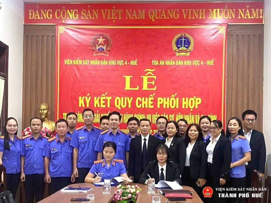 Lãnh đạo hai cơ quan ký kết Quy chế phối hợp