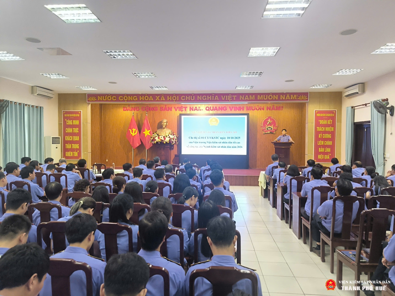 Toàn cảnh hội nghị