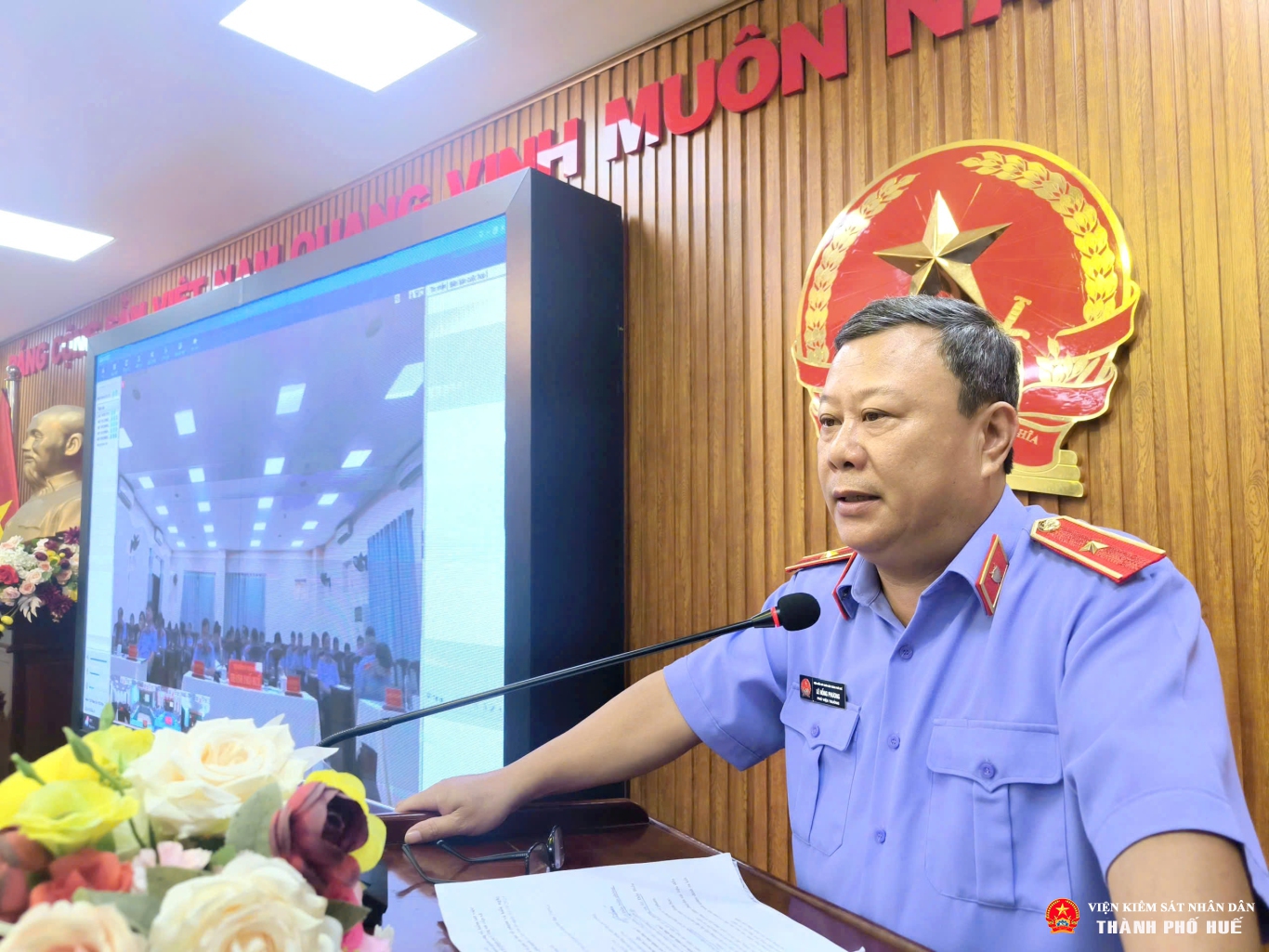 a phuong pho vien truong