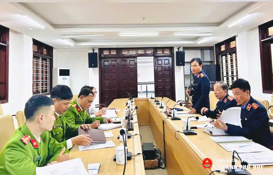 Viện kiểm sát nhân dân khu vực 2 - Huế trực tiếp kiểm sát công tác thi hành án hình sự tại UBND phường, xã trên địa bàn thành phố Huế