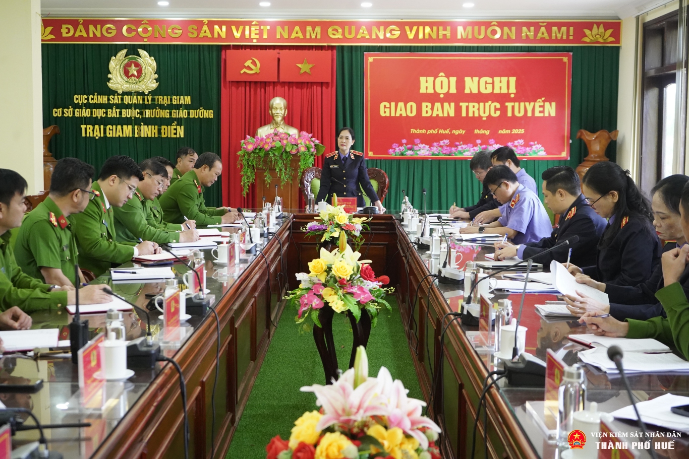 Viện Kiểm sát nhân dân tối cao (Vụ 8) kiểm sát phúc tra việc thực hiện kết luận kiểm sát trực tiếp tại Trại giam Bình Điền.