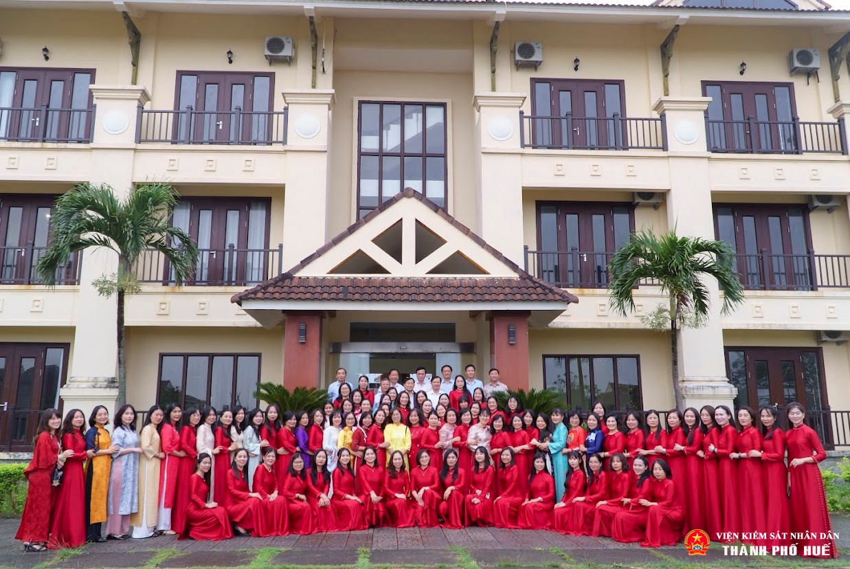 VKSND thành phố Huế và VKSND tỉnh Quảng Trị tổ chức gặp mặt, giao lưu chào mừng ngày Quốc tế Phụ nữ 08/3