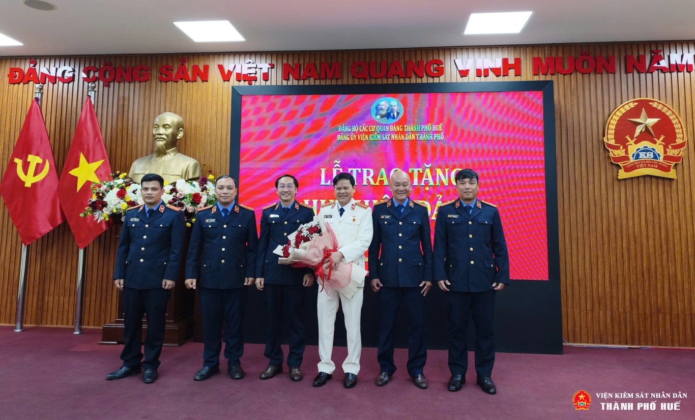 f5e0e1f2cd8e43d01a9f