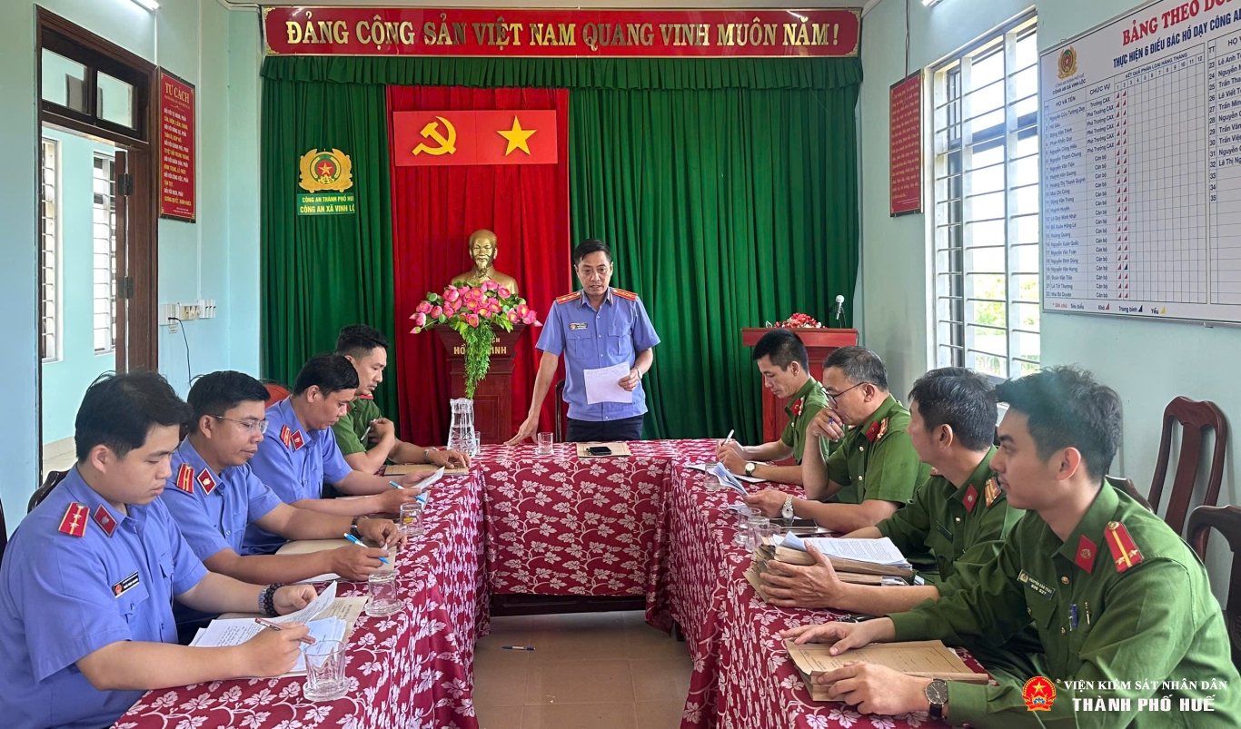 Toàn cảnh buổi làm việc