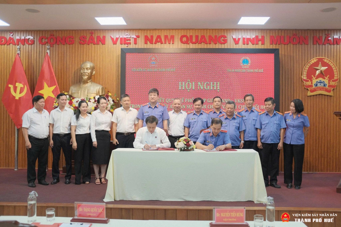 Ảnh: Ký kết Quy chế
