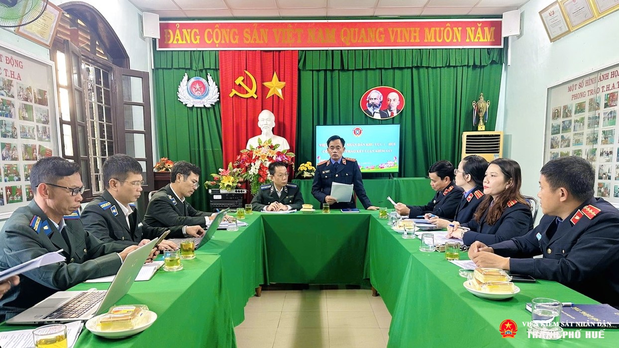 Đ/c Tạ Đình Thành - Viện trưởng Viện kiểm sát nhân dân khu vực 1  công bố Kết luận trực tiếp kiểm sát